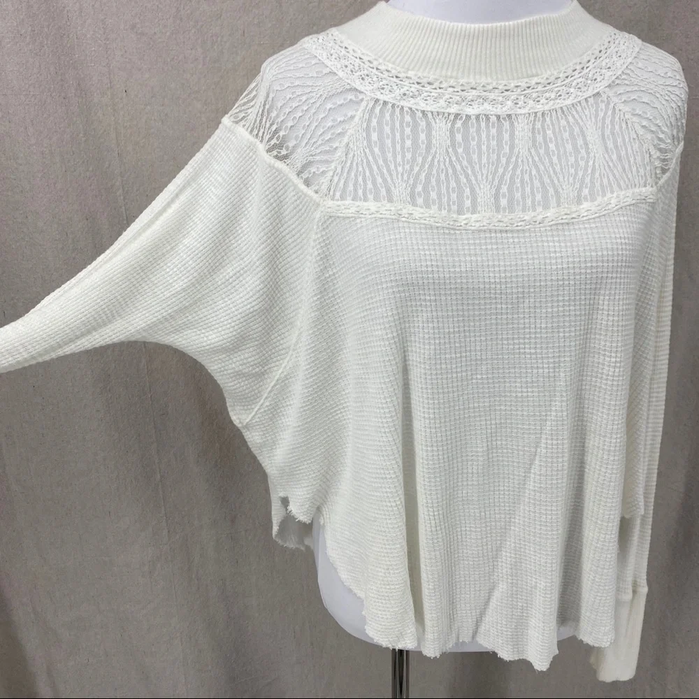 Free people Spring Valley ivory lace yolk trim thermal long sleeve top Size XS